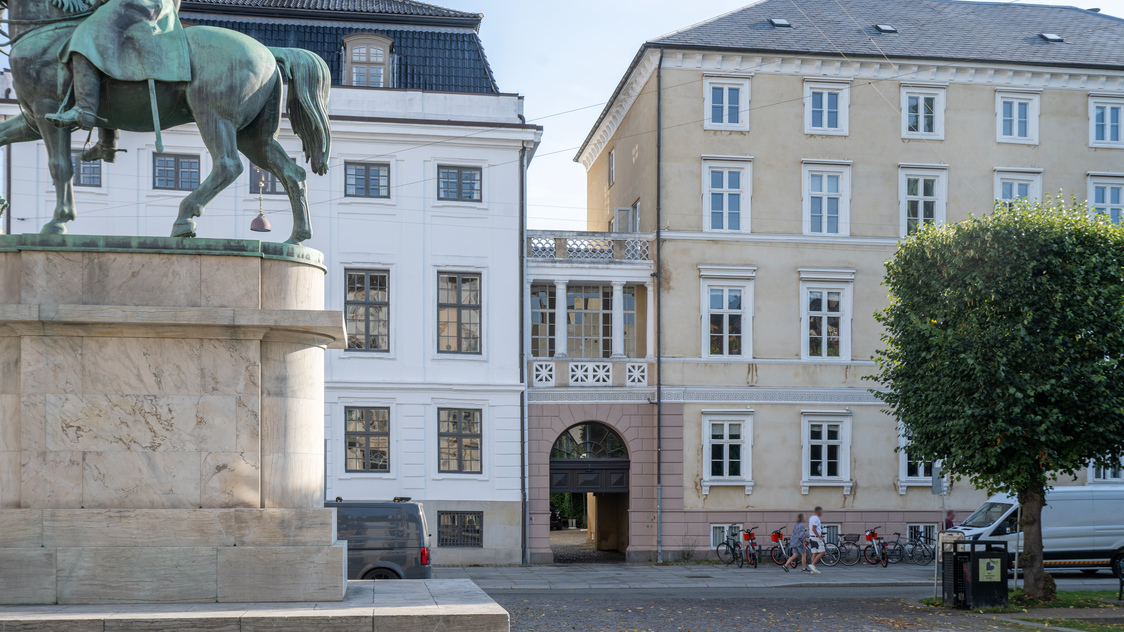 Facade til kontor på Sankt Annæ Plads 3, 2. - 4. sal, 1250 København K | Billede til print