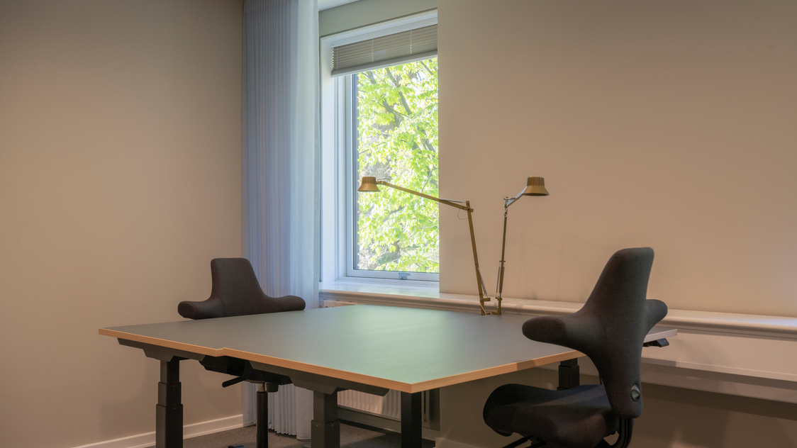 Reception - Frydenlundsvej 30, 4 medarbejdere | Billede til print