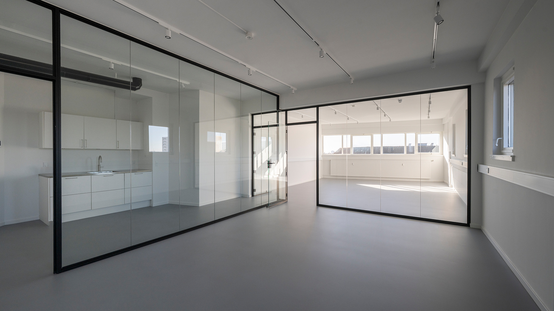 Kontor til Esromgade 15, opg. 2, 5. sal, LM 2504, 2200 København N | Billede til print