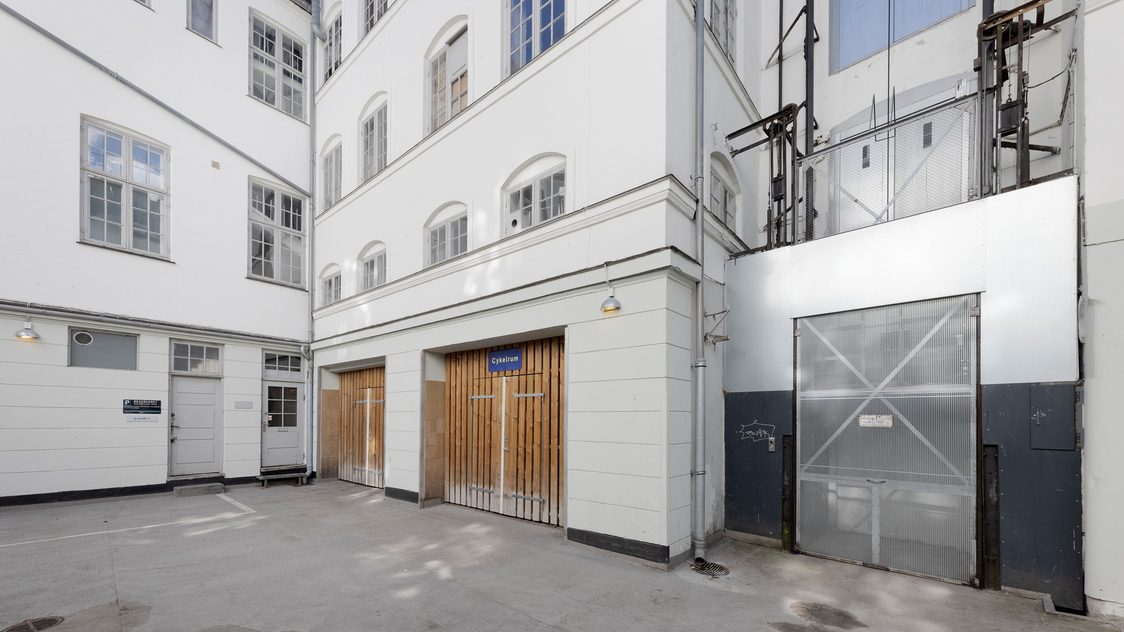 Opgang til lager på Skindergade 45-47, baghus 3. th., 1159 København K | Billede til print