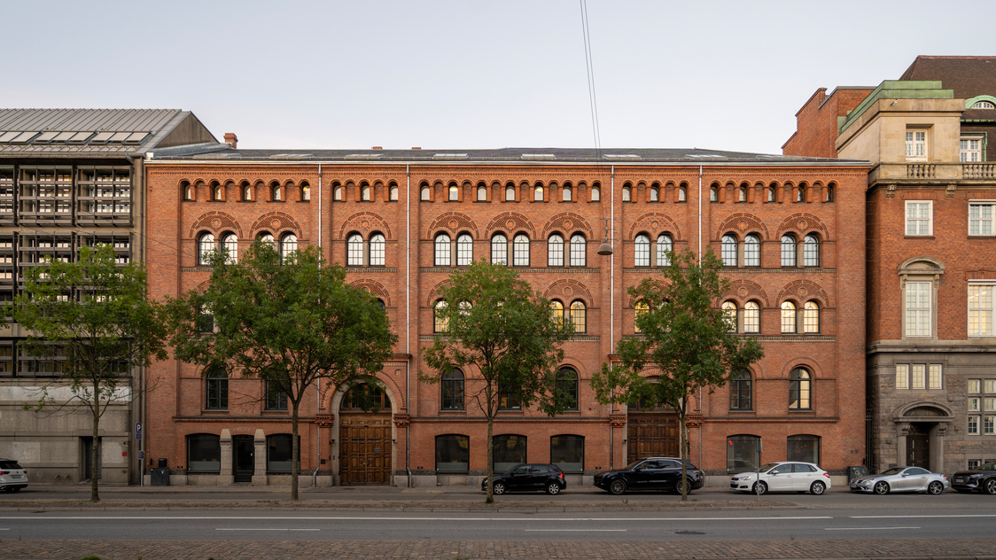 Facade til Holmens Kanal 7, st. baghus, 1060 København K | Billede til print